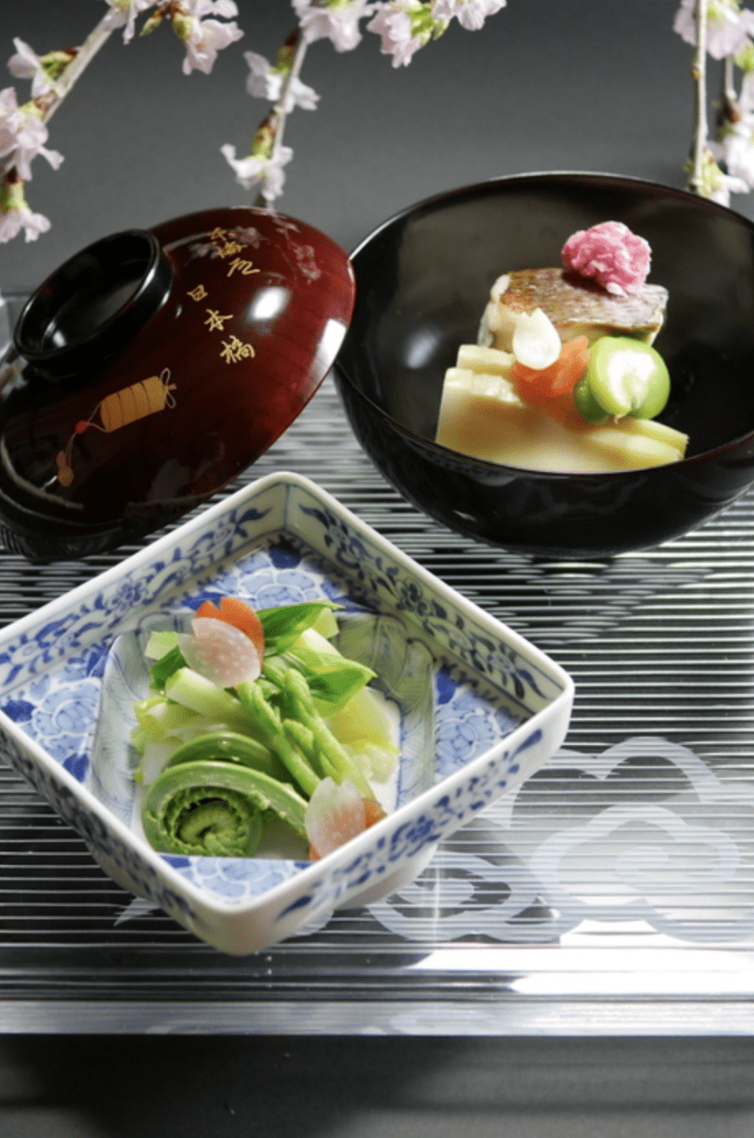 御料理 盈月 器と料理